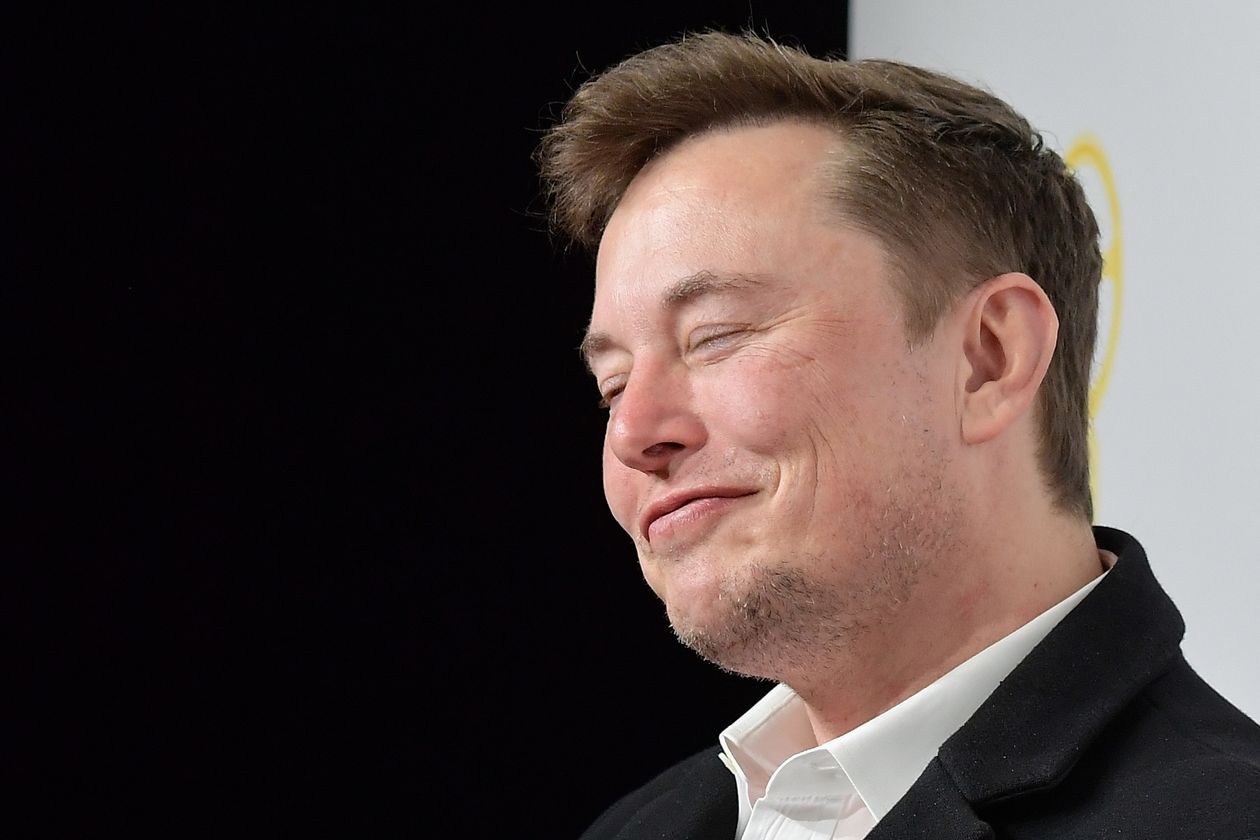 2021년 2월 10일 Joe Rogan과 Elon Musk의 인터뷰. Space X, Roadster 2.0 및 Model S Plaid+