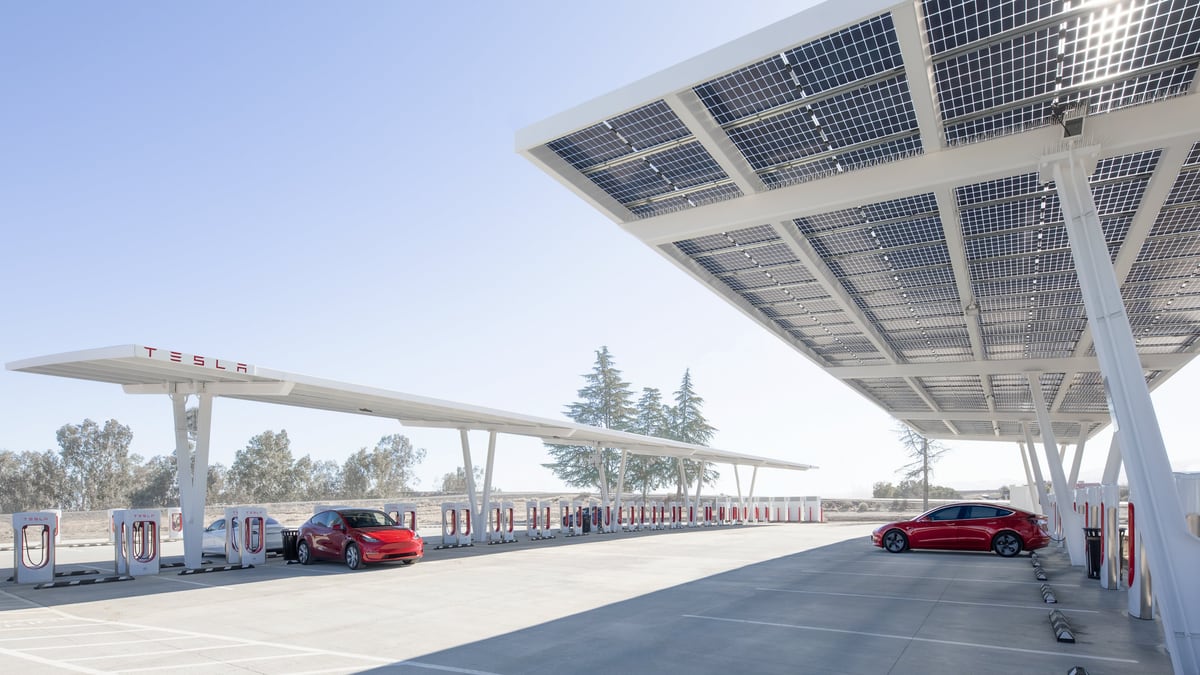 Tesla, 차량 내 네비게이션에 신뢰할 수 있는 타사 충전기 추가