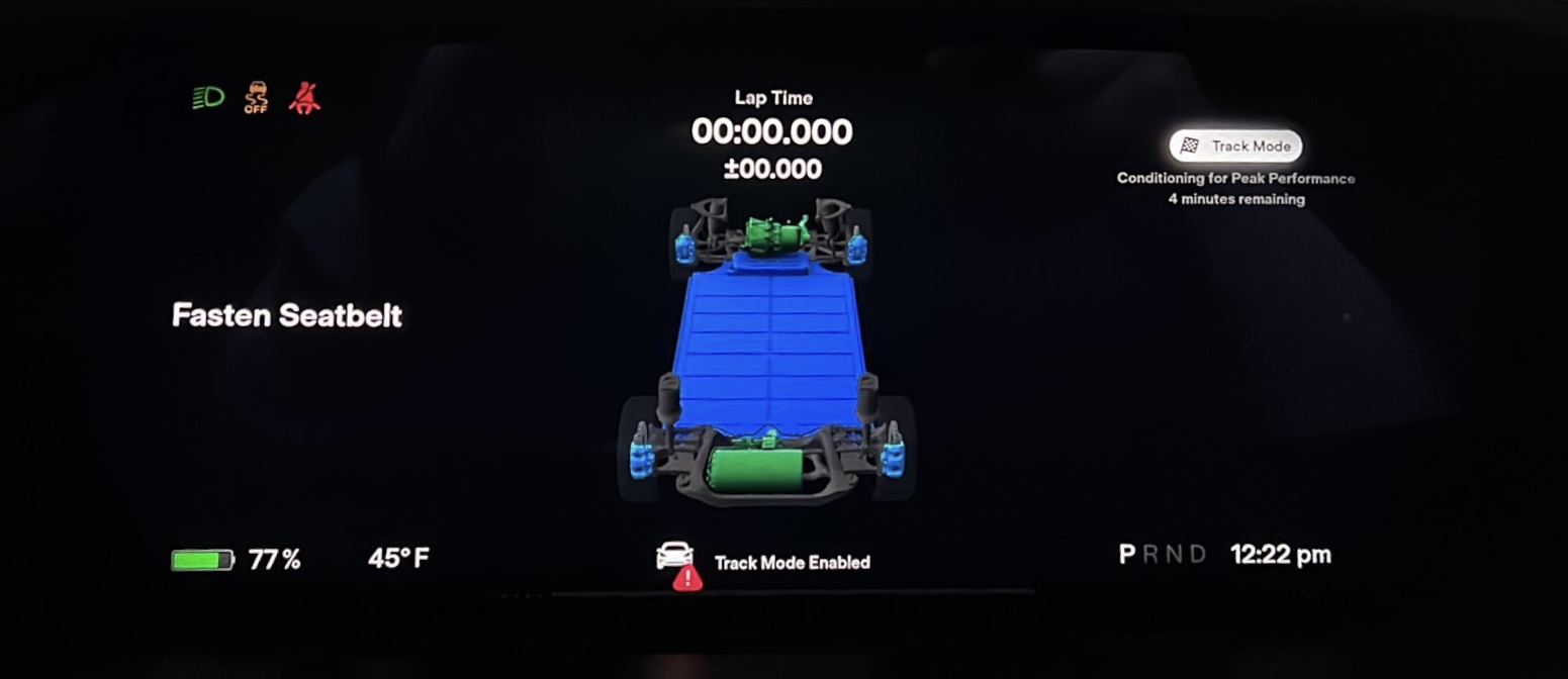 비성능 모델에 Tesla 트랙 모드 출시