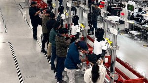 애플 최고 엔지니어 일룬 첸, 테슬라 옵티머스 팀에 합류