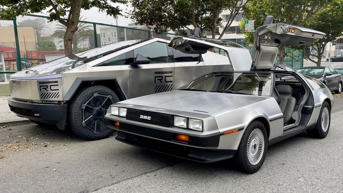 DeLorean 디자이너가 사이버트럭 디자인에 대한 자신의 생각을 공유합니다